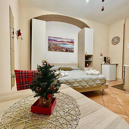 Materday Apartment Napoli Bagian luar foto