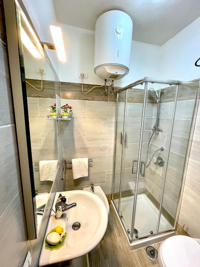 Materday Apartment Napoli Bagian luar foto